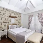 Zubeyde Hanim Alacati